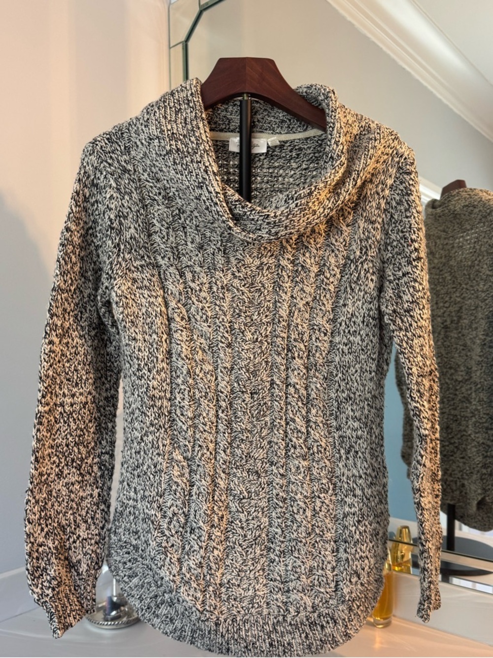 RD style cowl neck black white sweater USM